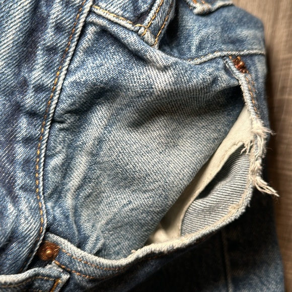 Levi’s 550 Relaxed Fit Jeans - 36x34 - Picture 9 of 9